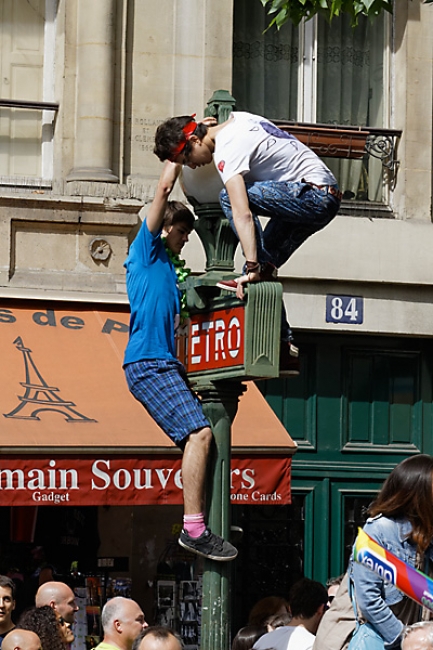 Gay pride Paris JUN13-143